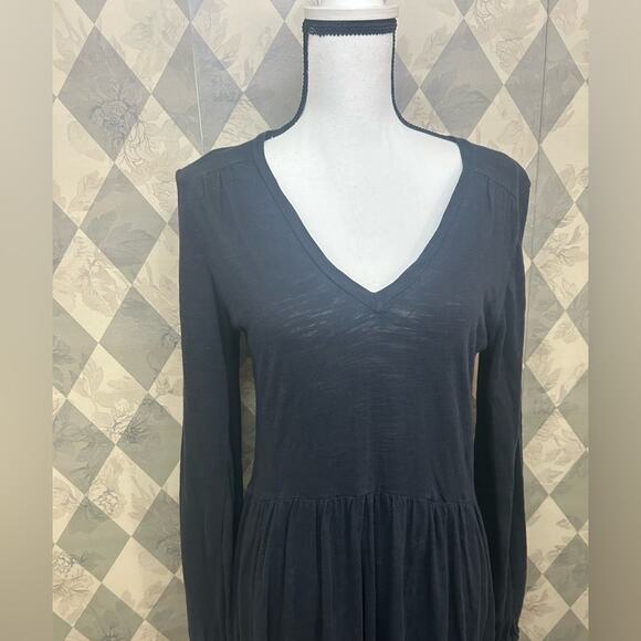 Anthropologie | Saturday Sunday Arlo Tiered Midi Dress in Charcoal Black - Picture 4 of 8